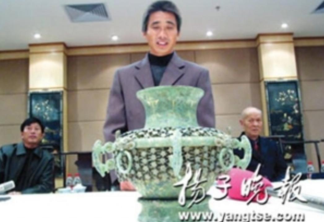 1982年，江苏一老农挖出40斤黄金，上交时才发现，装黄金的罐子才是无价之宝。