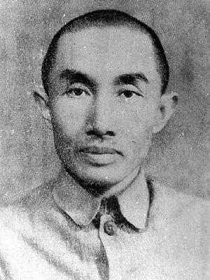 1952年，“一代船王”卢作孚在家里吞服了大量安眠药后，决绝地离开了这个世界，他