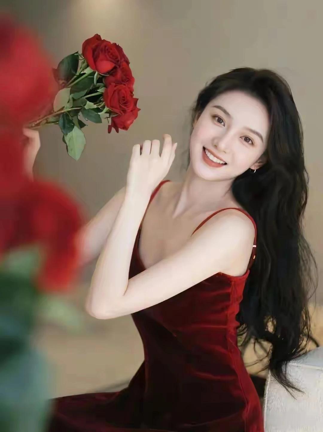 青春固然很珍贵，
好好珍惜别浪费。
抓住机会去发挥，
放手一搏沾光辉。