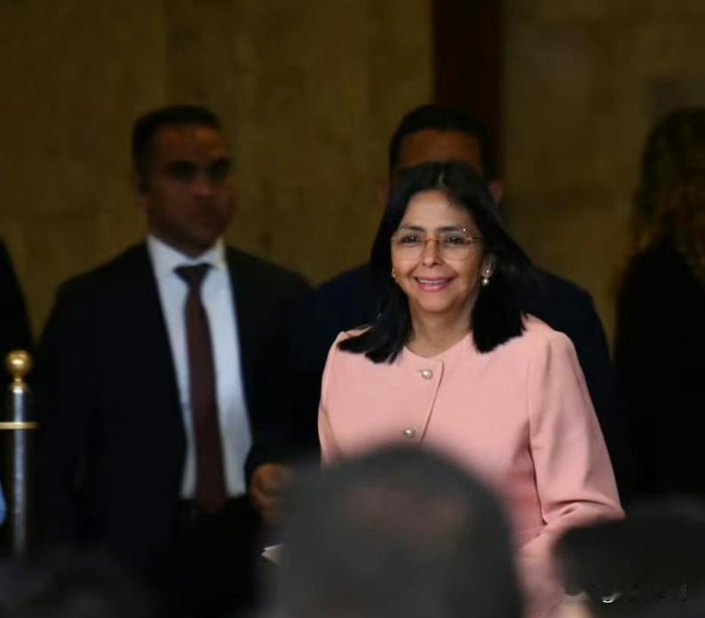 美媒说，特朗普将对古巴实施极限封锁，禁止各国向其输送能源，包括人道援助。 ​​​