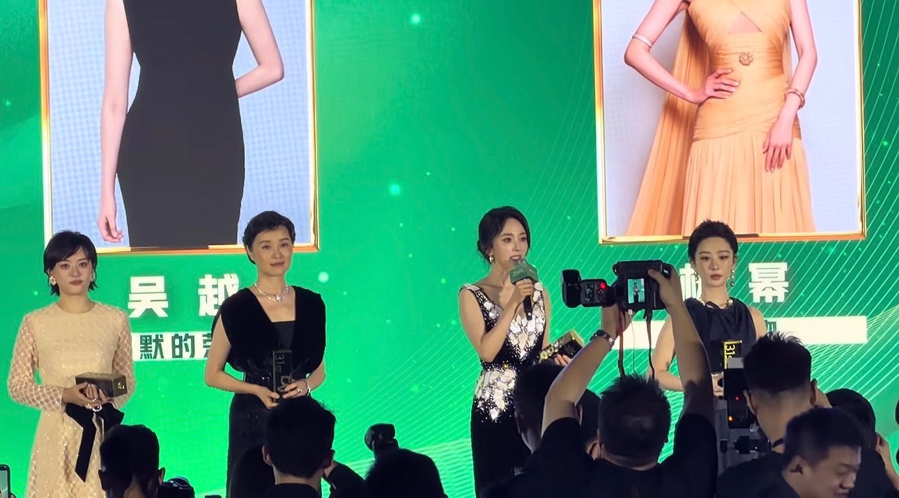 我幂讲提名感言旁边几个人的表情你细品 