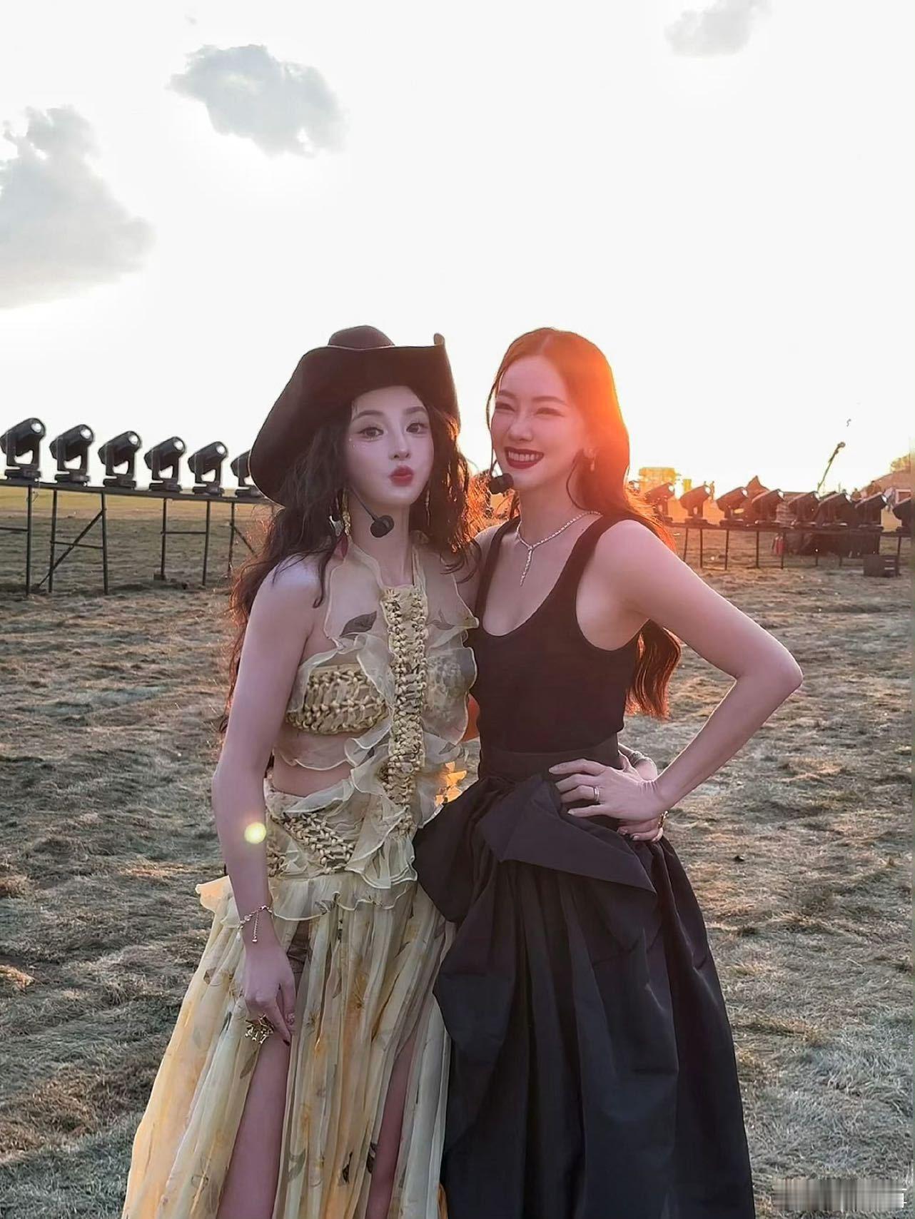 哇哦，浪姐6姐姐集体在彭小苒评论区团建，全力为她新剧造势。一句句支持，满满的姐妹