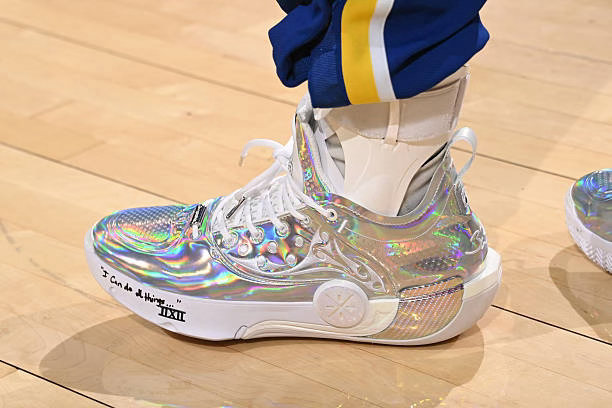 时隔两个月复出之后还是那么强虽然惜败但是看爽了李宁这波赢麻了库里复出库里复出29