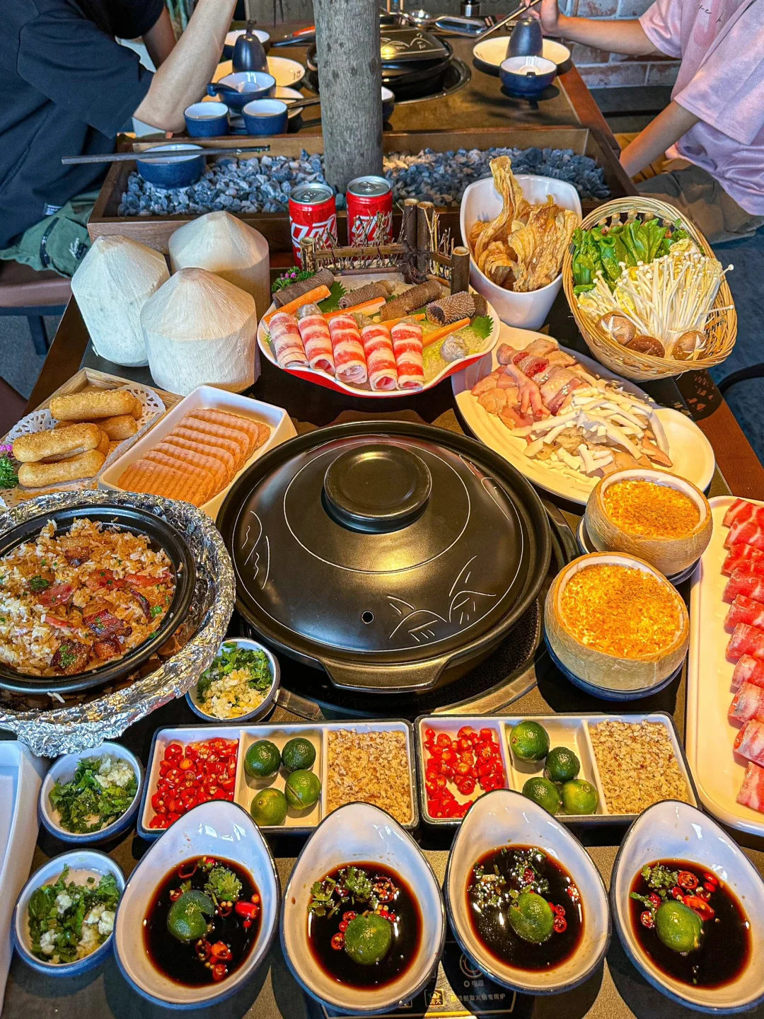 义乌！新店！这蘸料和我在海南吃的一模一样。。