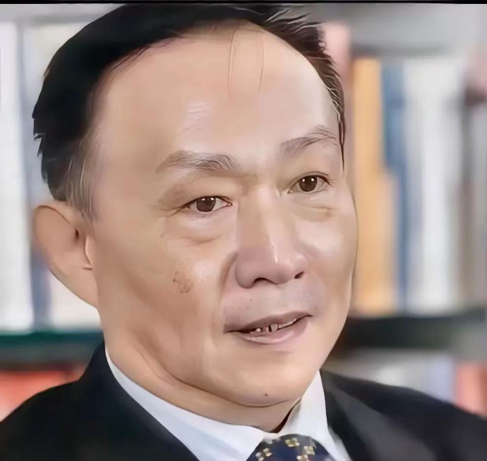 卢麒元，十年了，他的话一句没变过。

这三个名字摆一块：郎咸平、温铁军、卢麒元，