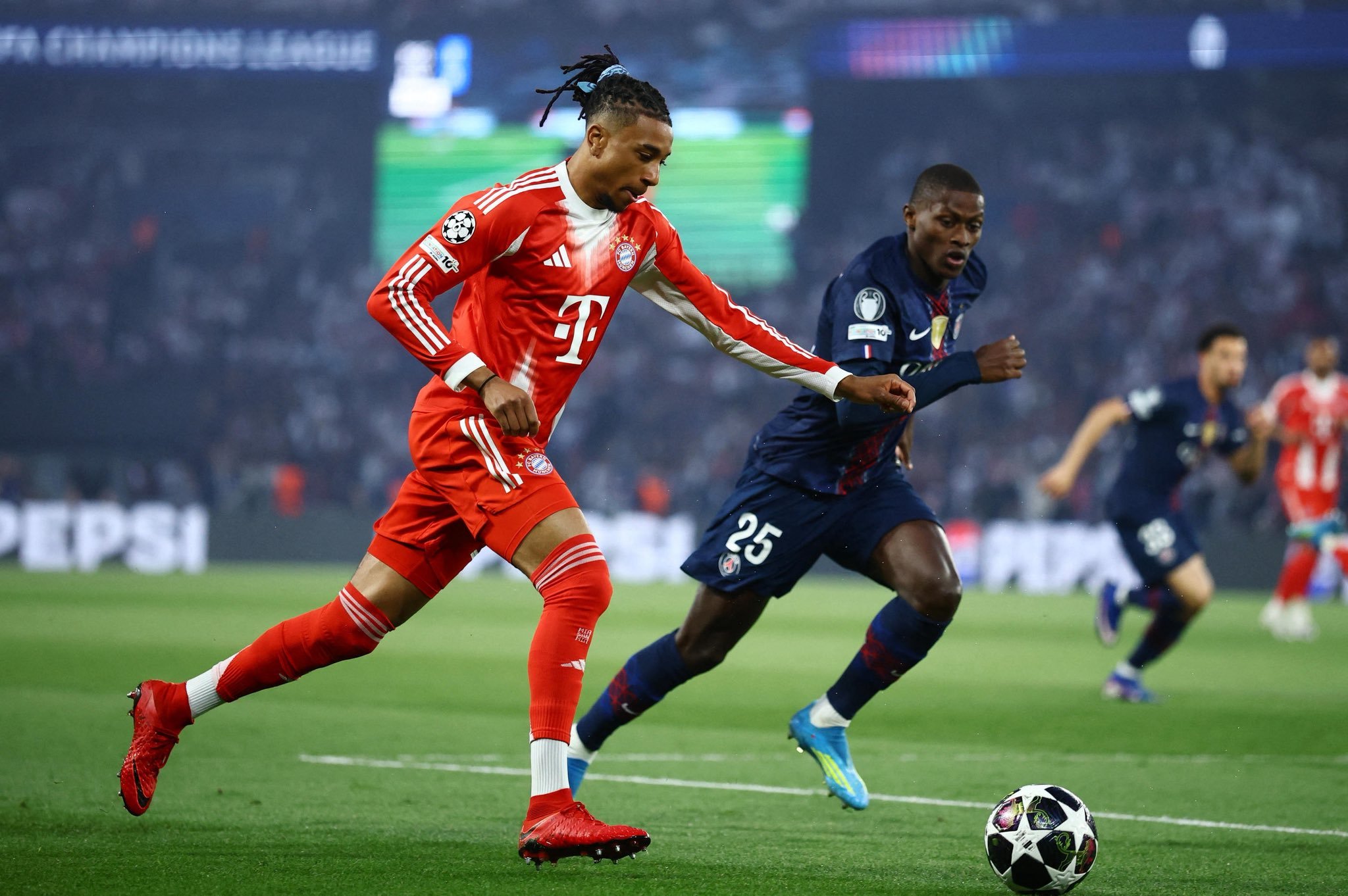欧冠  巴黎圣日耳曼决心签下迈克尔·奥利塞！🇫🇷🔴🔵巴黎圣日耳曼 俱乐部