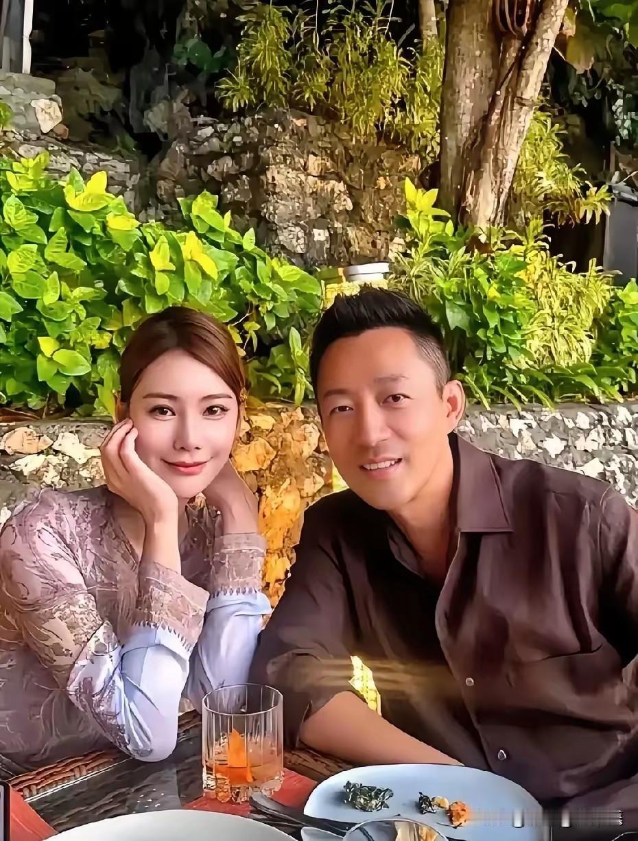 马筱梅应该很委屈，被张三公开内涵，她以为结完婚生完儿子就正式上位，没想到对方狗急