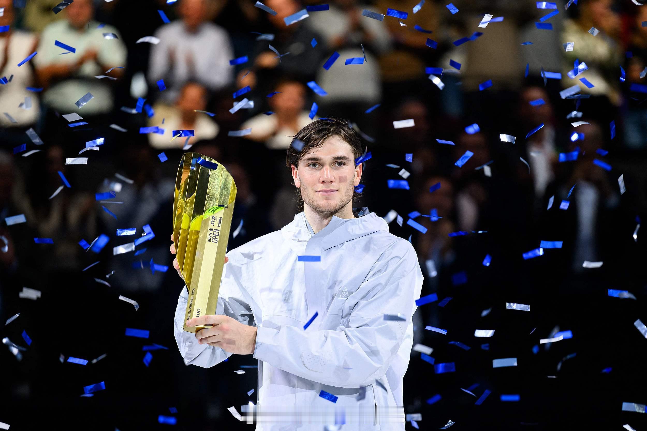 “我之前一直打得非常棒，接着局势就发生了变化。”德雷珀在夺得#ATP500# 维