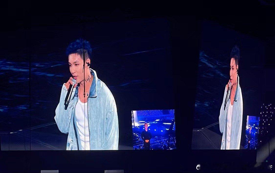 #张艺兴跳舞手语老师蹦迪#隔着屏幕都感受到了张艺兴演唱会的热闹氛围，连手语老师都