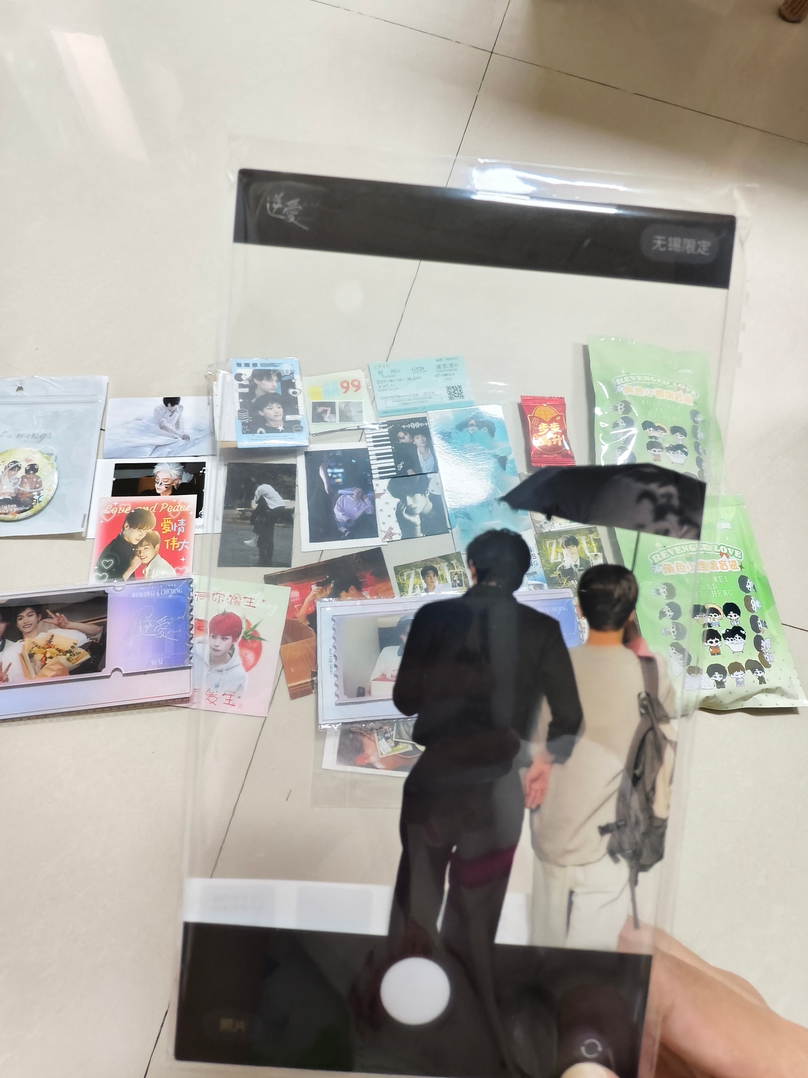 又幸福了这个小贝果终于也有无锡透卡和票根了打开箱子好多物料好惊喜，快来给我亲亲