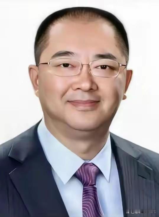 恒大集团二把手夏海钧，见大事不妙，第一时间选择了跑路，先到了美国，后来又转到了加