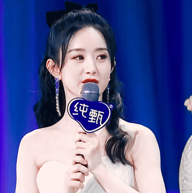 赵丽颖赵丽颖 所有倒霉和最低谷的时候要默默熬过去，不要声张，否则留下的都是笑柄。