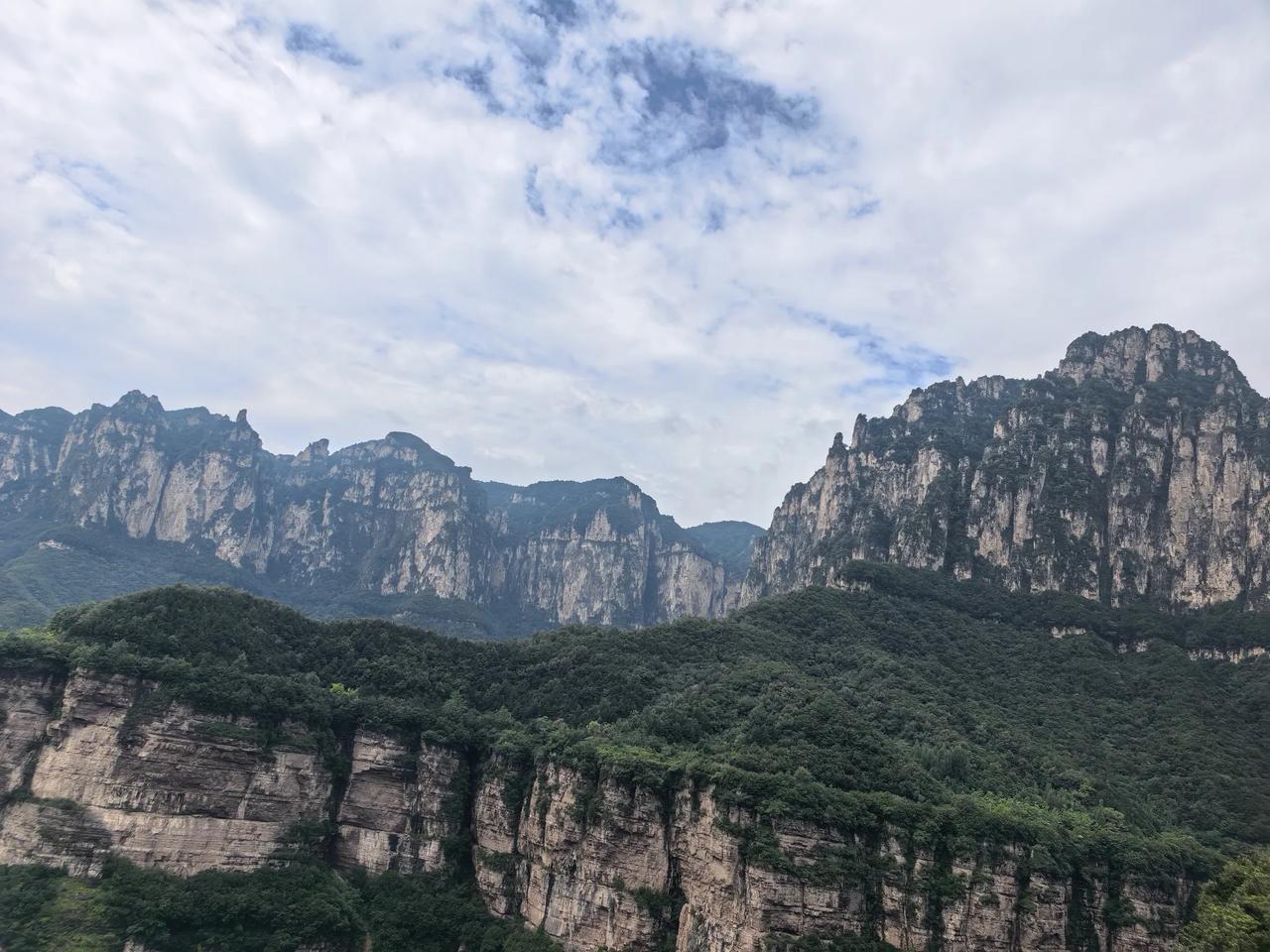 踢出去一个，换成肖洛霍夫。
肖洛霍夫的《静静的顿河》，不光是在俄罗斯文学中，即便