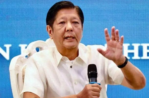 菲律宾又出来叫嚣。外媒今日报道：“菲律宾外交部星期一（3月16日）称，拒绝承认北