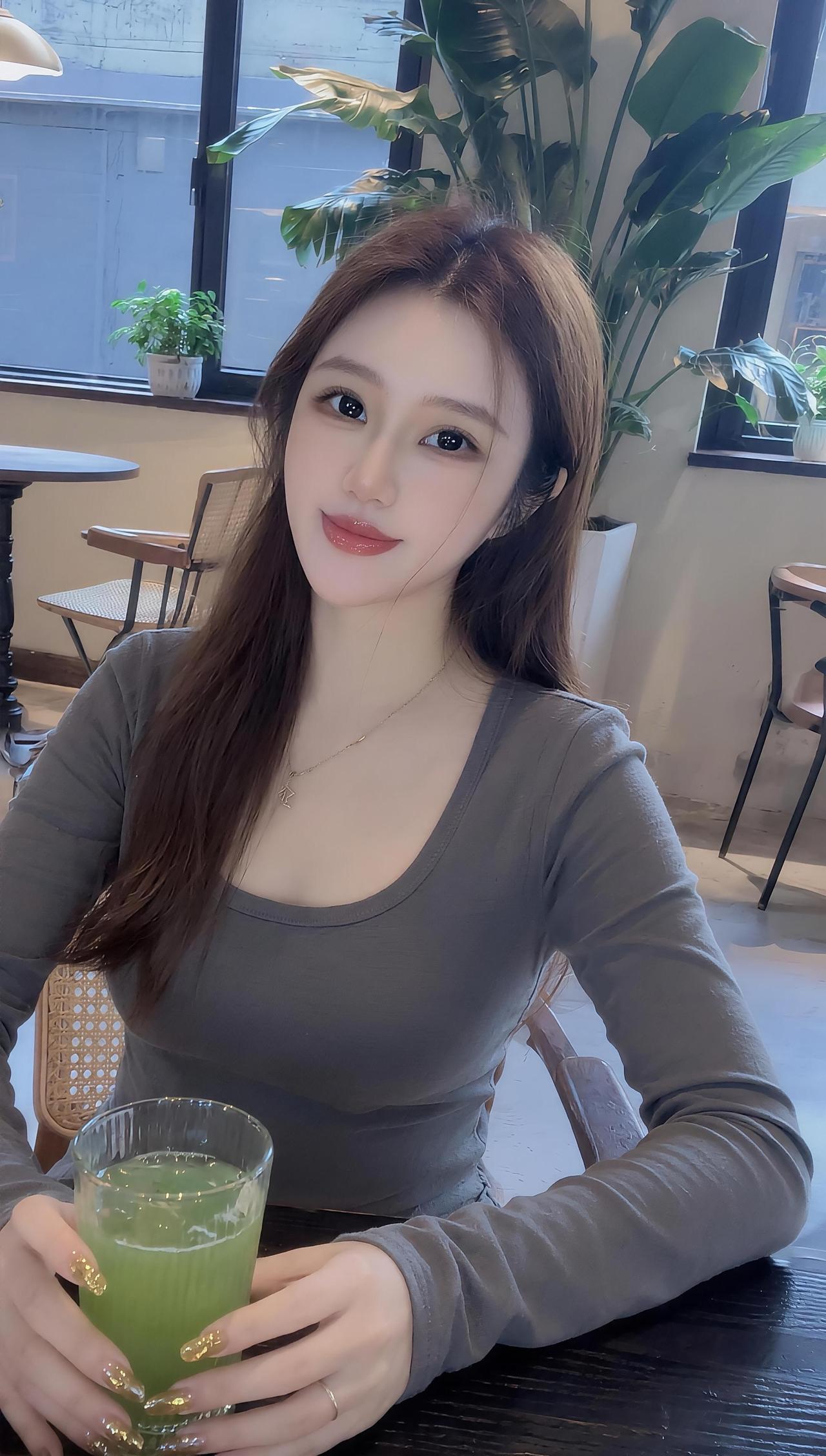 没人能定义你的上限，除了你自己；别把世界让给你讨厌的人。