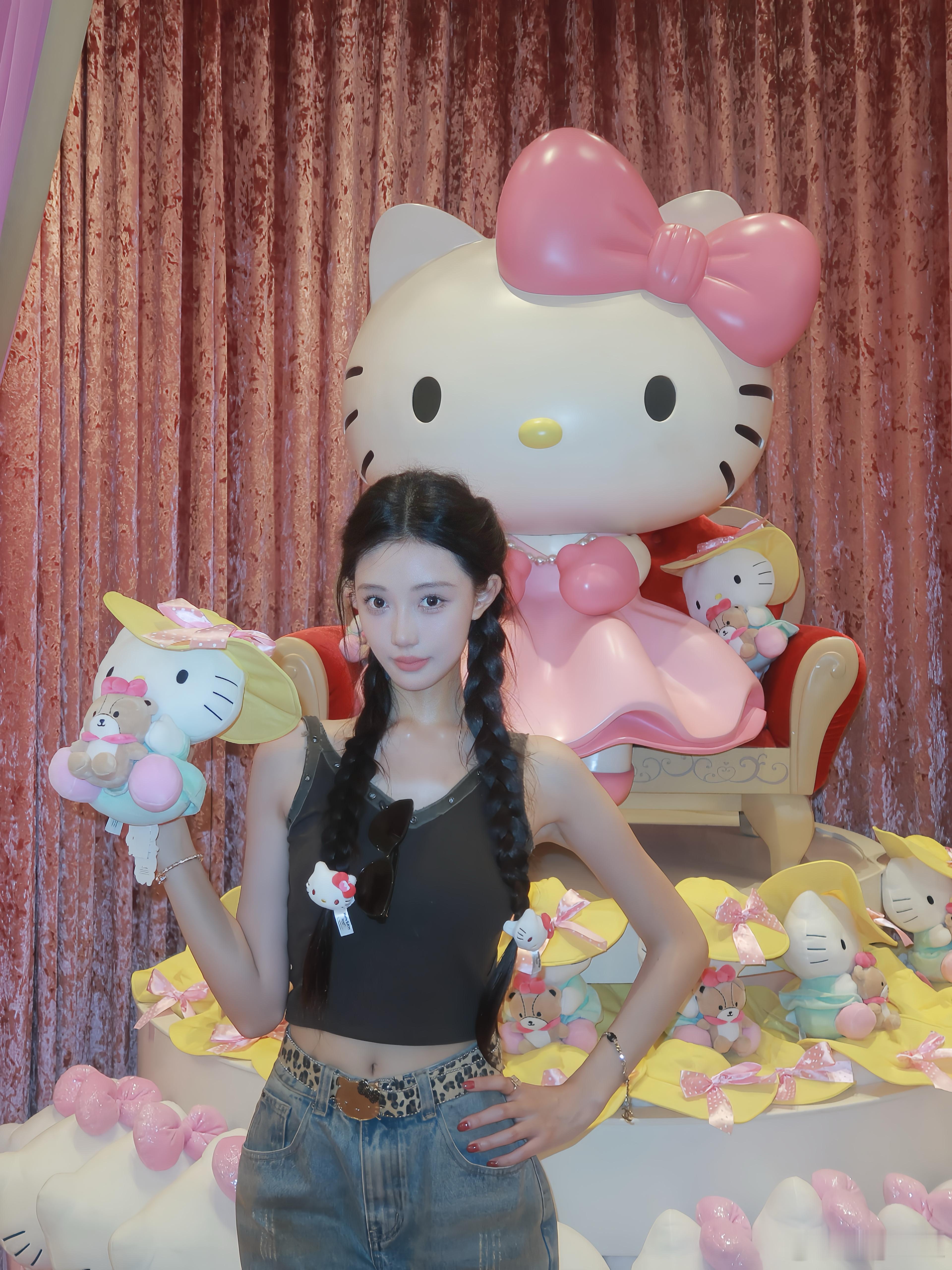 ≽^•༚•🎀≼ ​​​