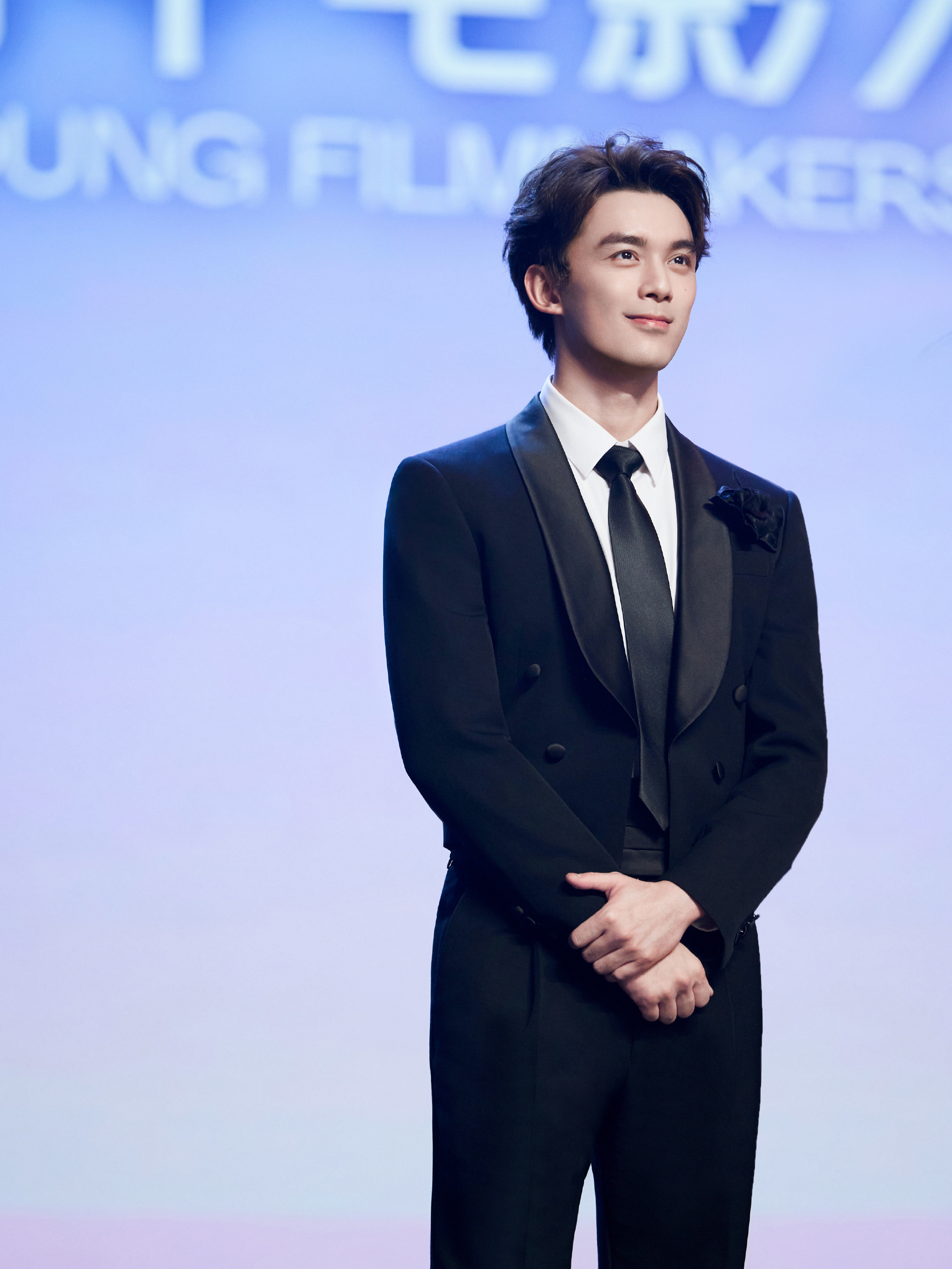 吴磊说击穿算法的永远是真诚这个男人一开口就能把我迷住～ ​​​