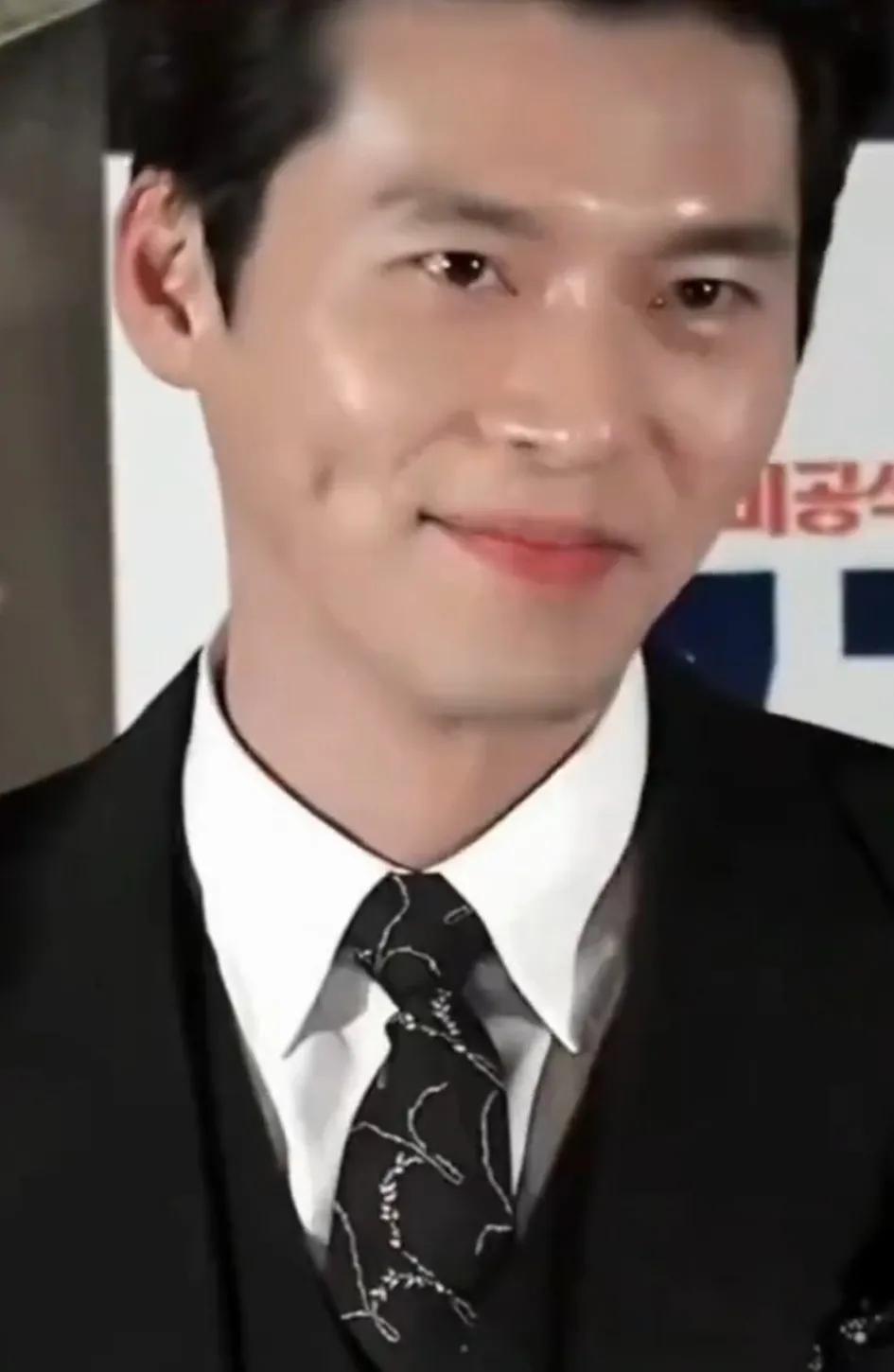 玄彬被称为韩国第一美男，他的颜值美到什么程度，网友们是这样评价他的颜值的，他的酒