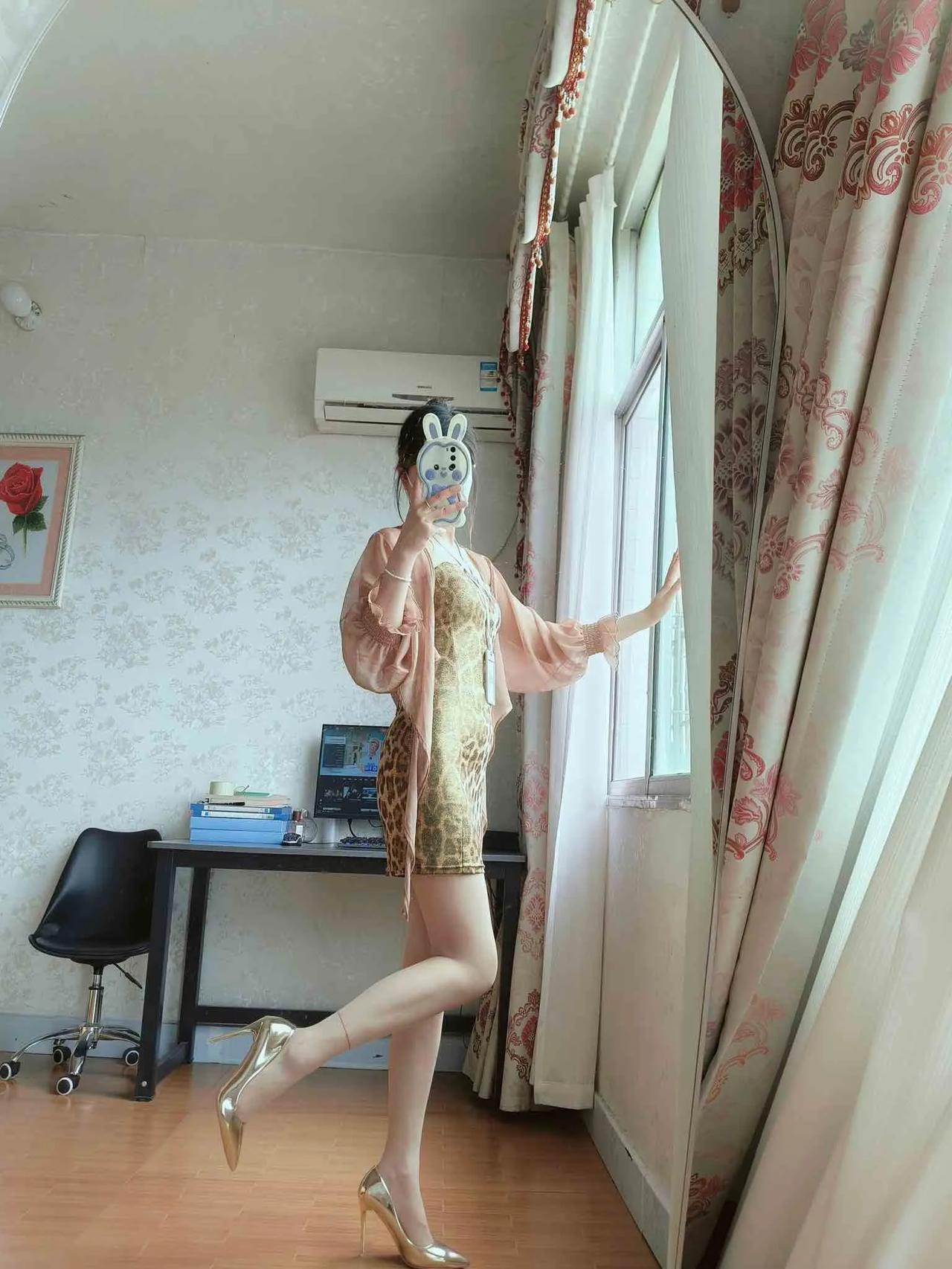 有没有老板需要秘书呀？孩子上学去了，我一个人在家无聊透顶，想找份轻松点的工作，连