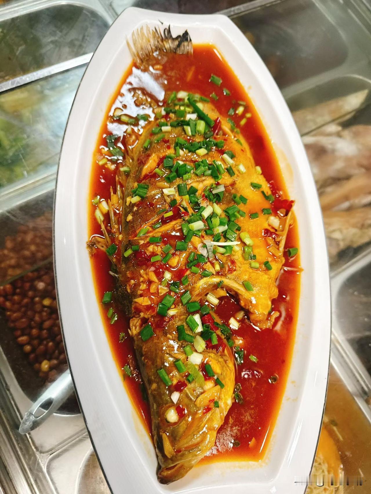 冬日生活打卡季红烧臭桂鱼，是安徽特色菜