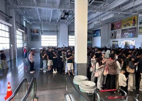 5月15日零点，苹果手机突然降价，iPhone 17 Pro系列全线降价1000