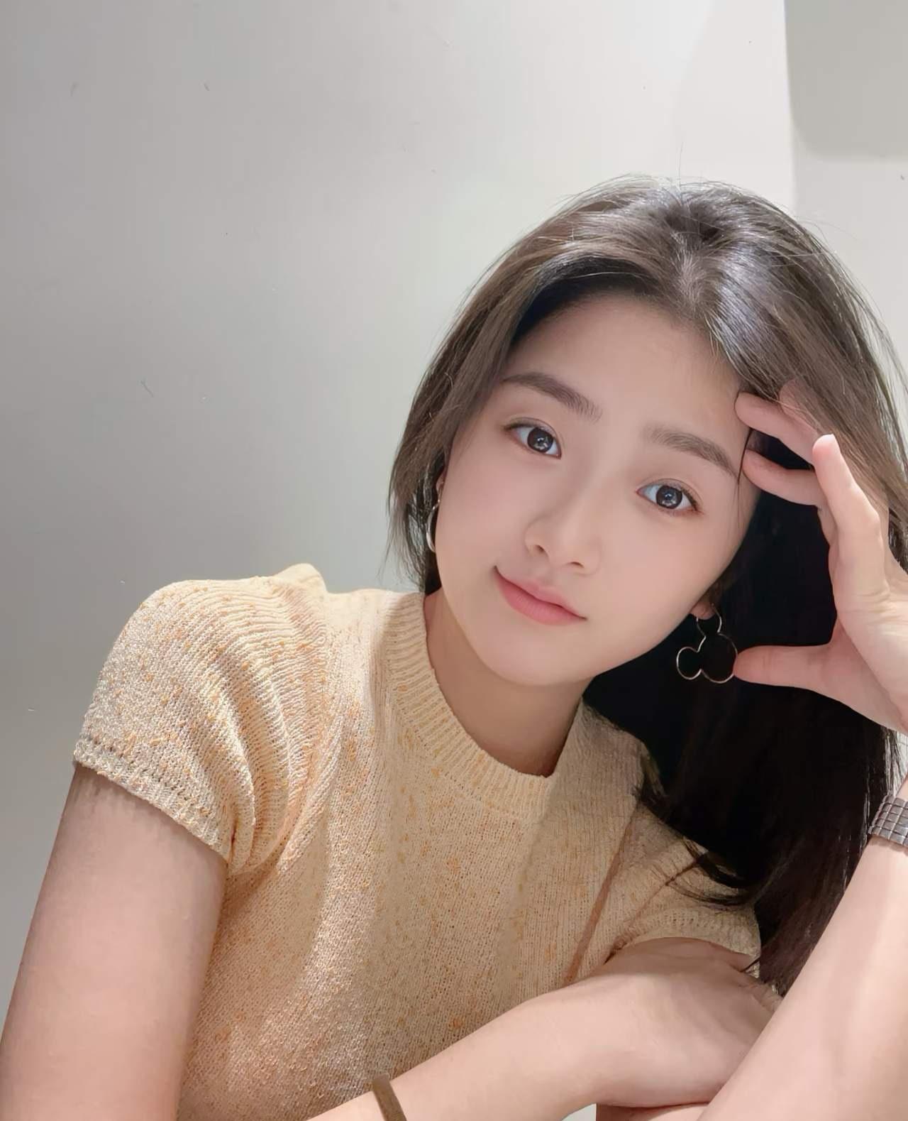 明眸皓齿  气质佳