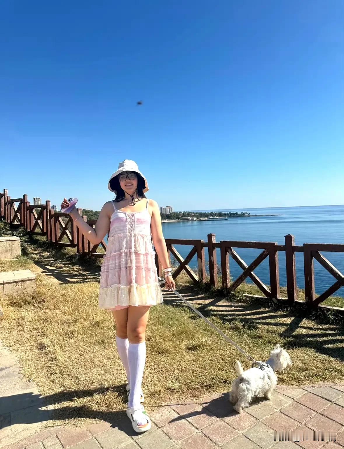 中国女篮，李月汝，最近几天，看不到她比赛了，原因是她所在的球队博德鲁姆欠薪许久，