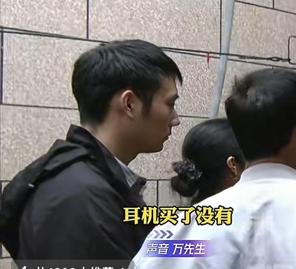 一个拥抱3万块，这可能是有史以来最贵的拥抱！
事情是发生在河南平顶山，小伙万先生