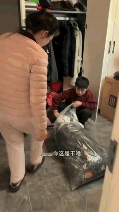 破防了！江苏11岁小男子汉收拾新衣服要送人，妈妈急眼追问，却被孩子一句话戳爆泪点