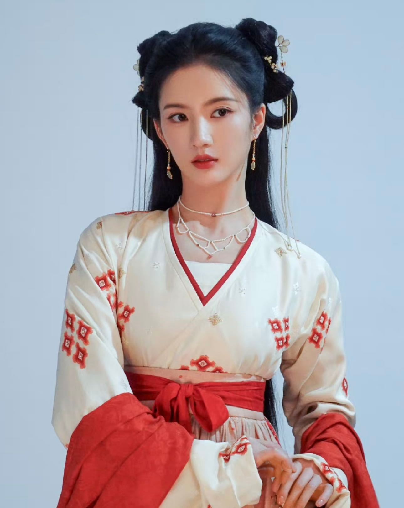 #姜若瑶傲娇恶女包疯的#好带感啊姜若瑶！！我就爱这种疯子，有母亲庇佑所以在那为非