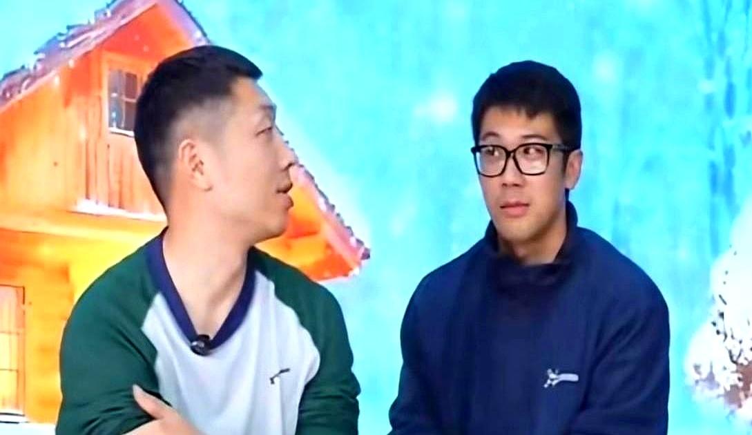 你说逗不逗。
 

许昕轻描淡写地说他和马龙那个拥抱没啥感觉，我们这群人却隔着屏