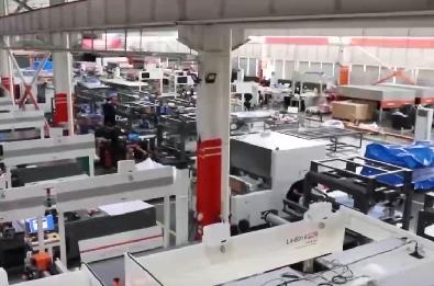 今年前8个月，全球经贸环境这么复杂，咱们国家外贸居然还能一路飘红！说真的，看到这