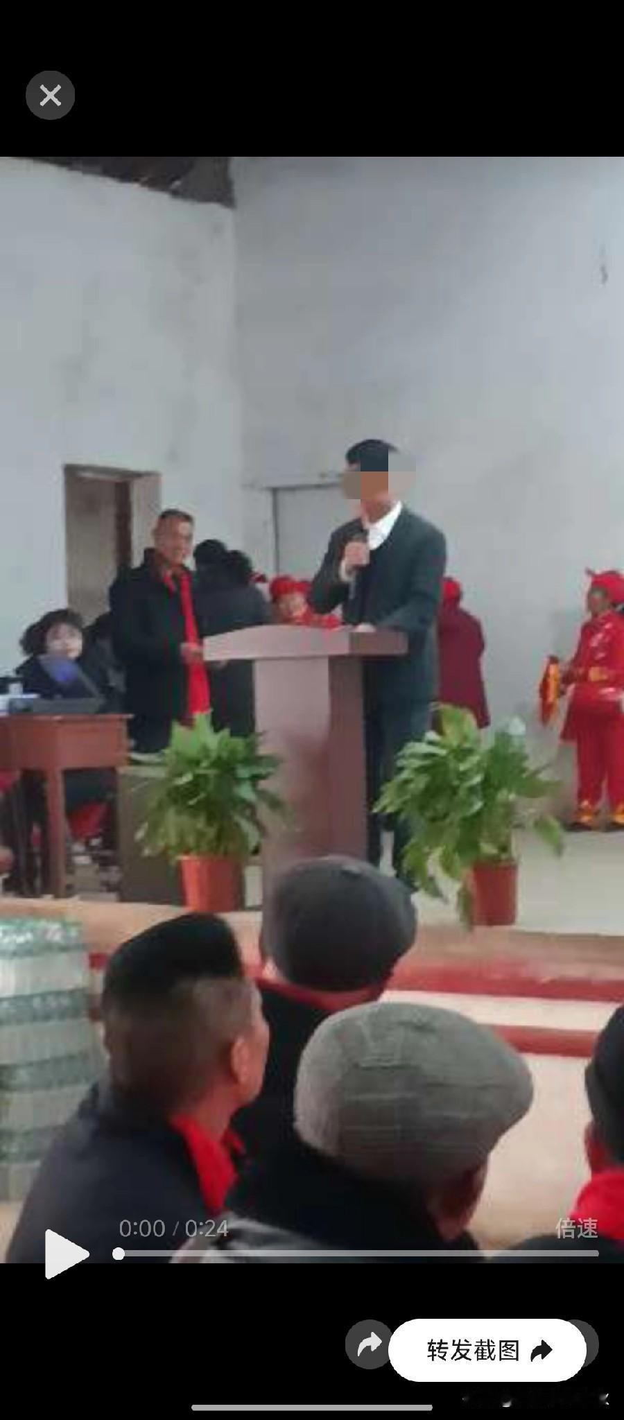 快过年了，我们村的大老板们都回来过年了。我们这边的老板可多了，大大小小的企业家数