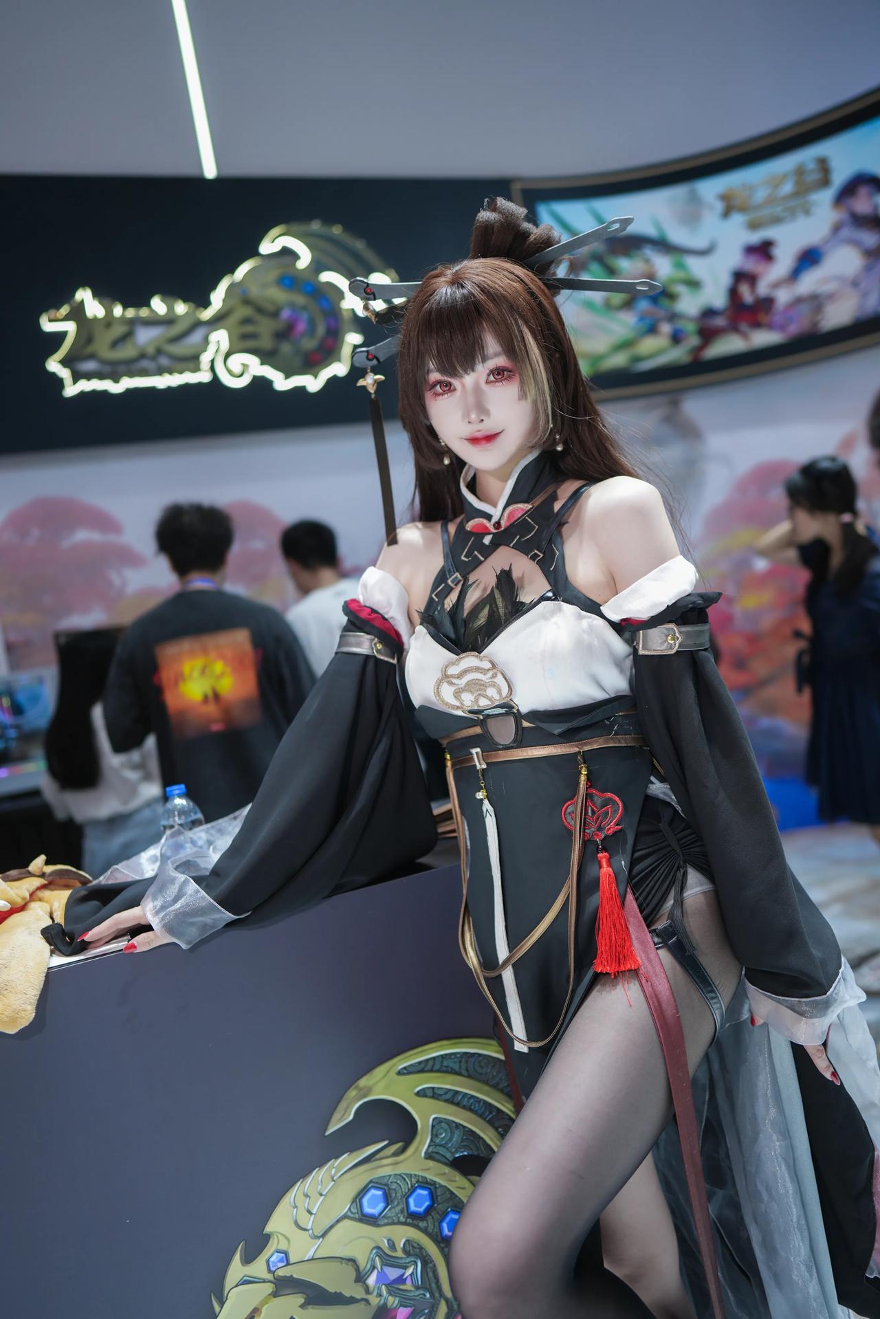 大魔王的腿最长! 
