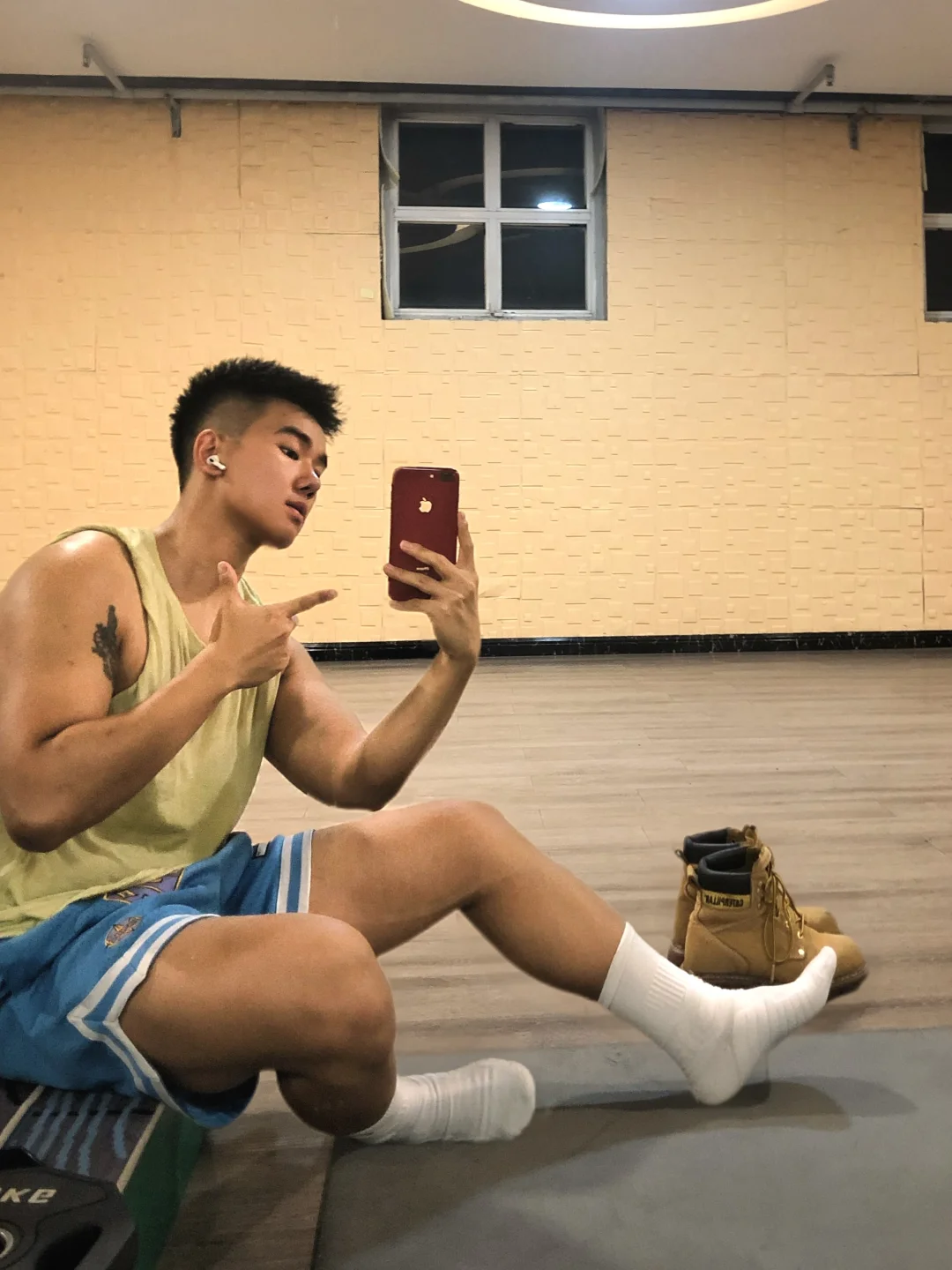 在线寻找对象，兄弟们踊跃报名吧！！！