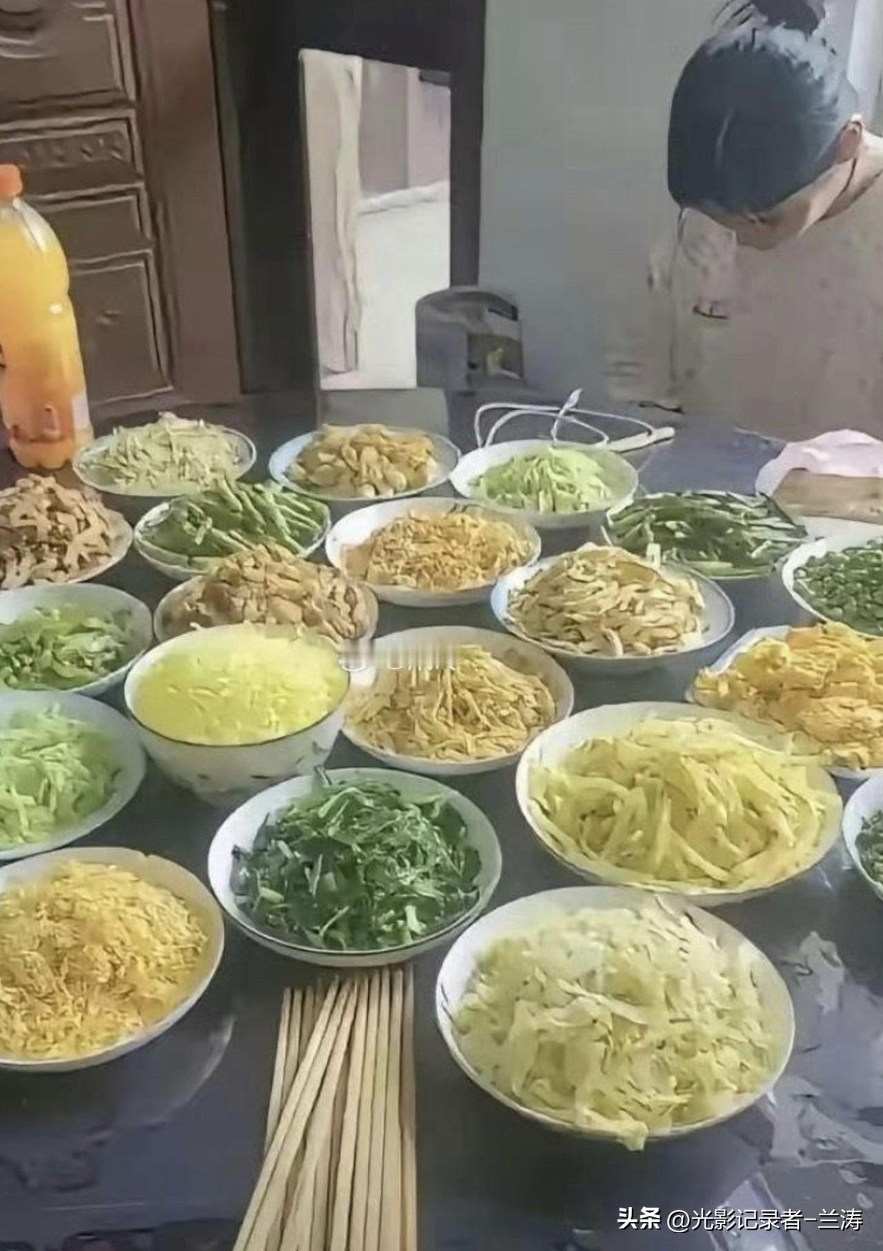 第一次去女友家见父母，说是全家都吃素？