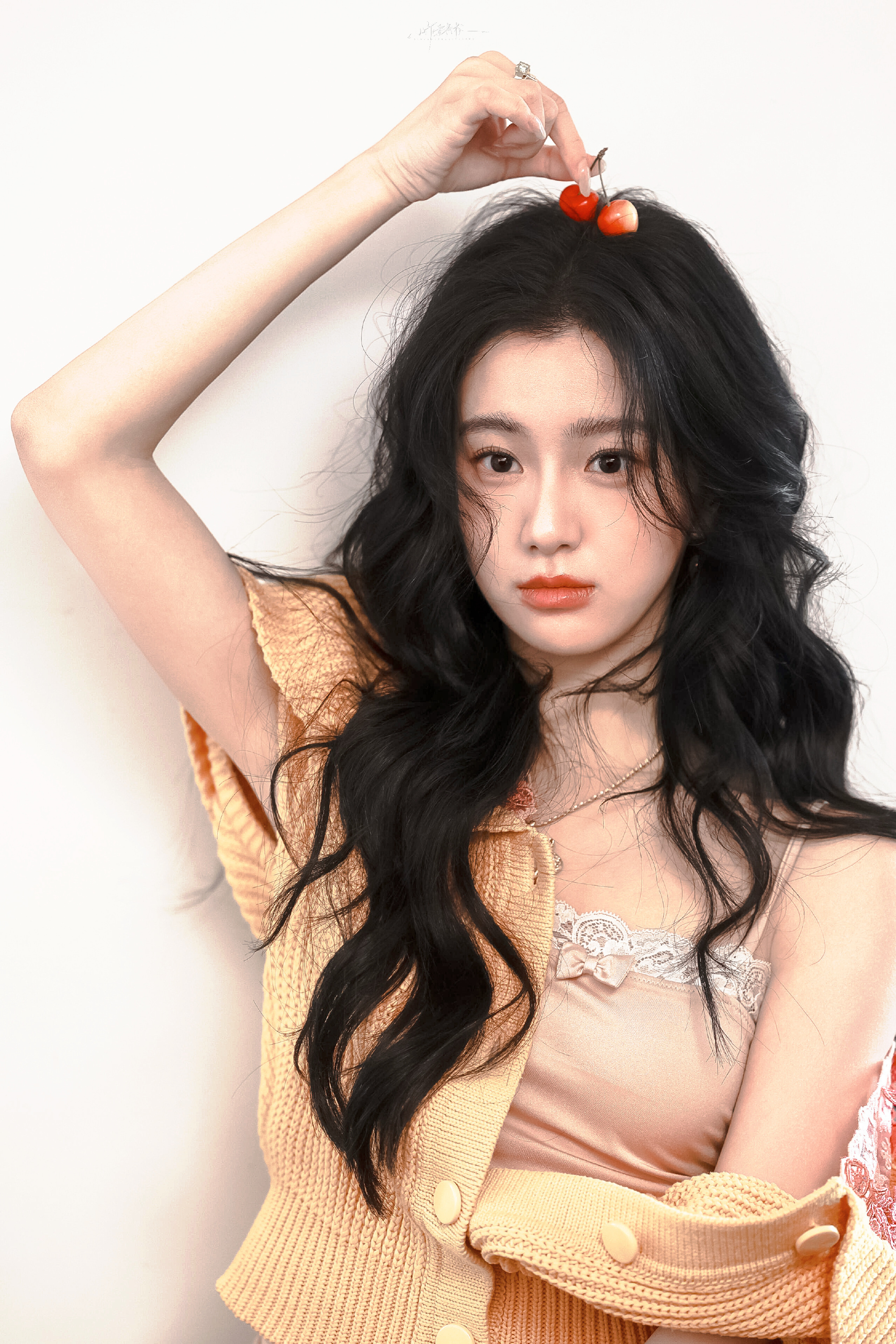 包上恩💛包上恩周挽 💛包上恩炽夏当世界凉如荒岛 我们依然会是彼此的依靠^⌯?