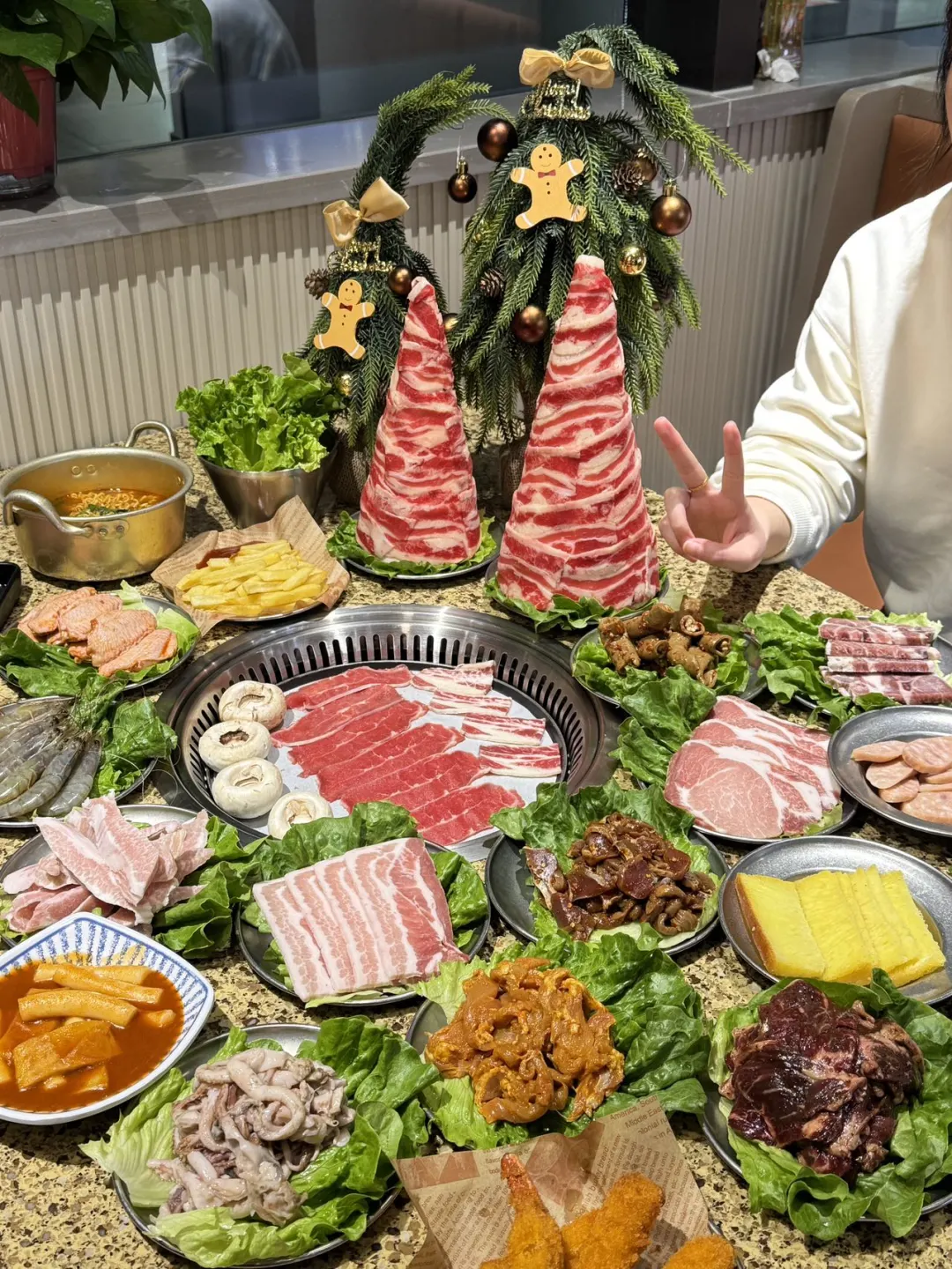 南京不愧是你！吃到了圣诞树烤肉！！