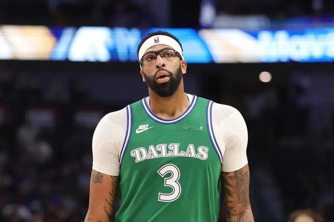 奇才这次真亏大了！近日，奇才球员戴维斯在接受采访时亲口表示，医生对他的手部伤势做