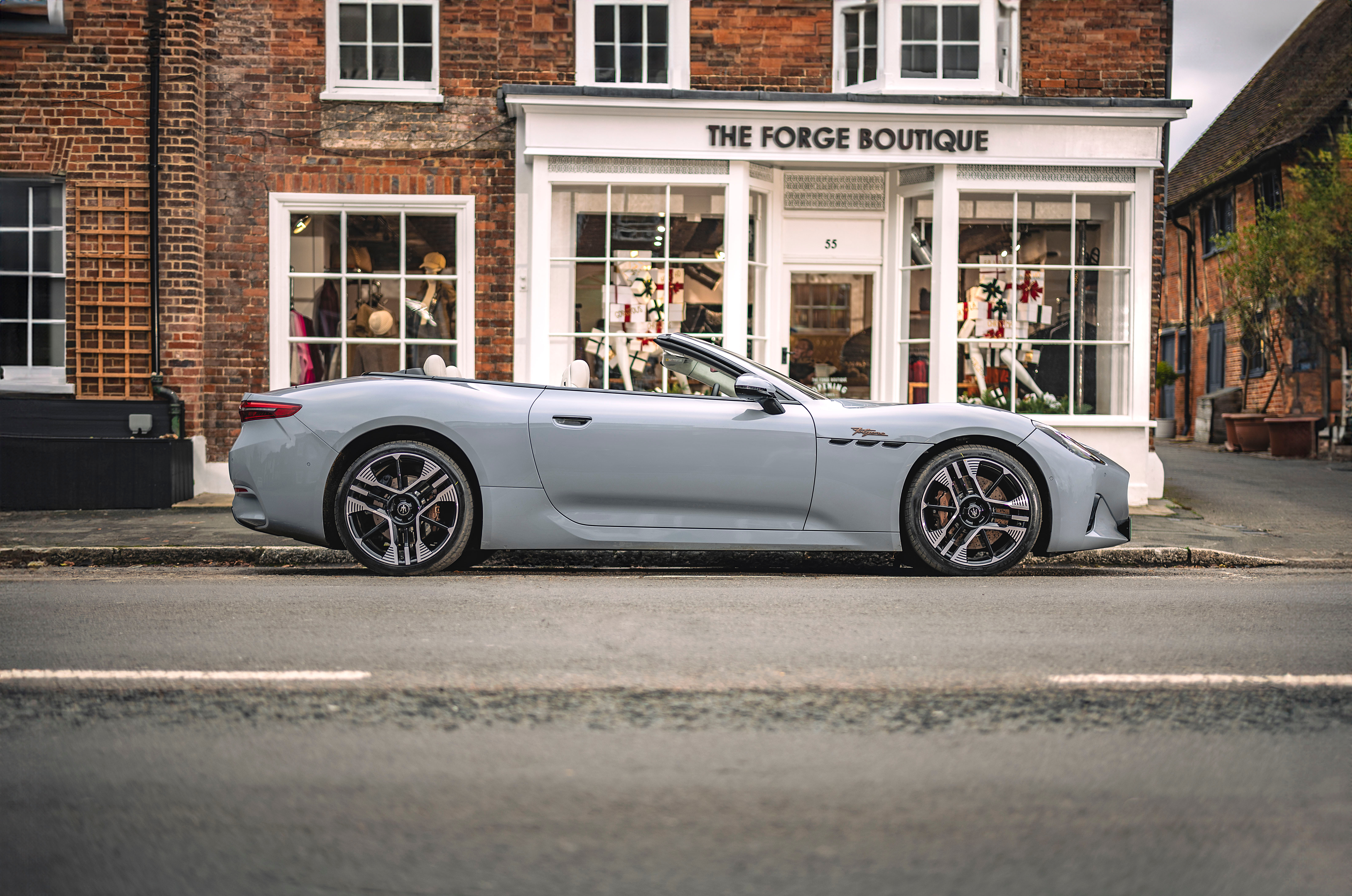 Maserati GranCabrio Folgore 玛莎拉蒂  理想很美好，