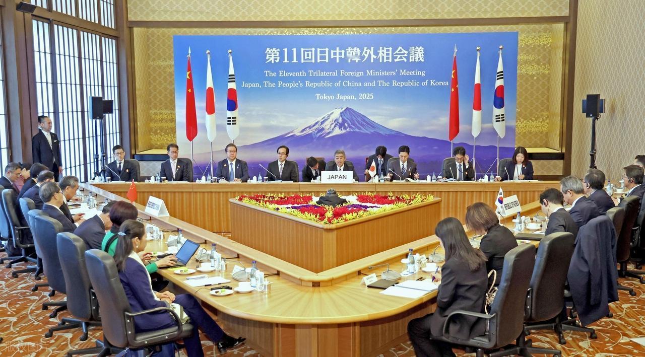 日本共同社11月22日（昨晚）报道，中方已经正式通知日方，拒绝出席明年1月召开的