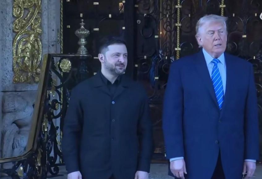 🇺🇦🇺🇸泽连斯基再度到访美国。
当地时间12月28日下午，特朗普在佛罗里