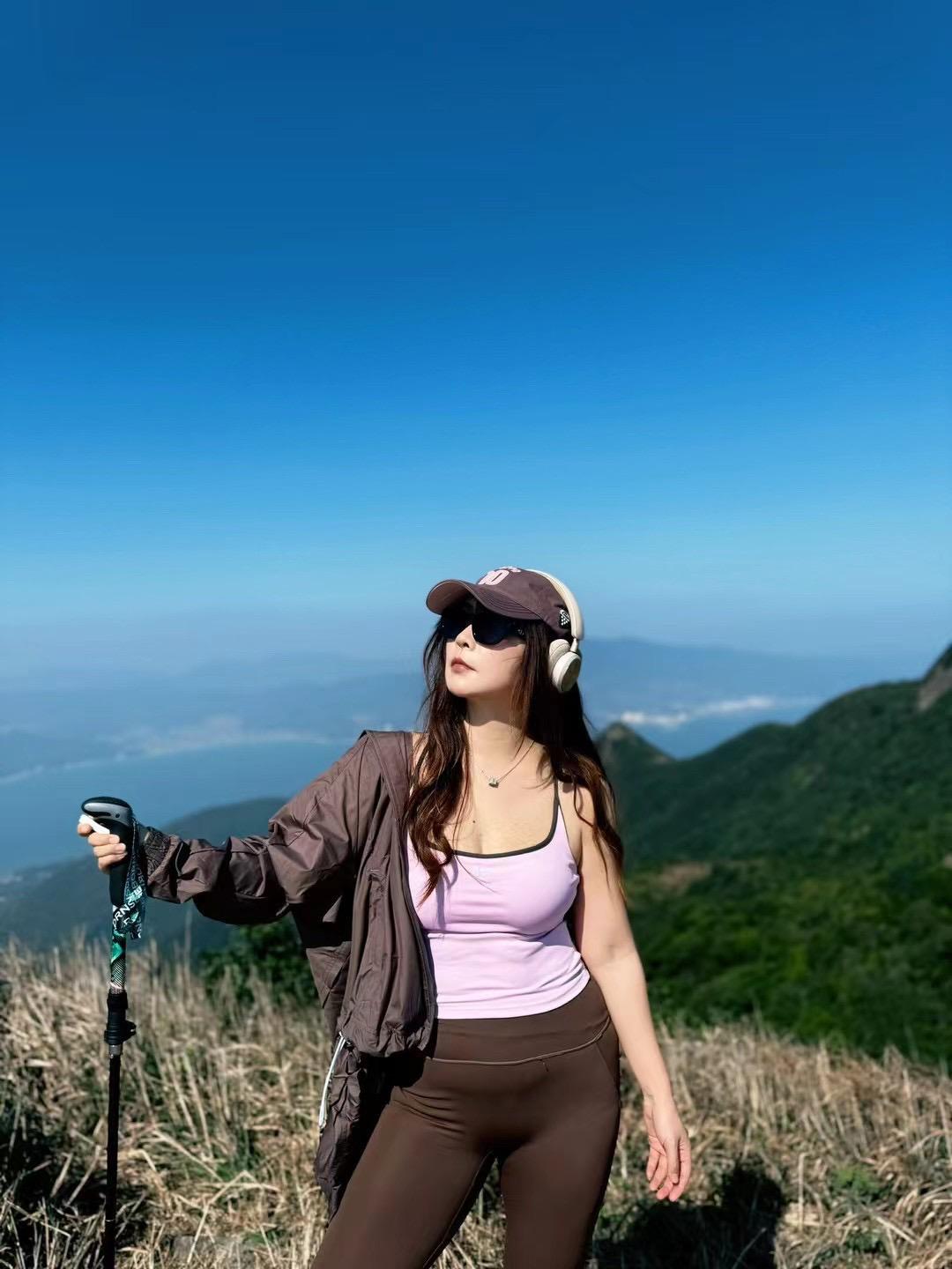 当代最野拍照姿势 爱拍照爱生活