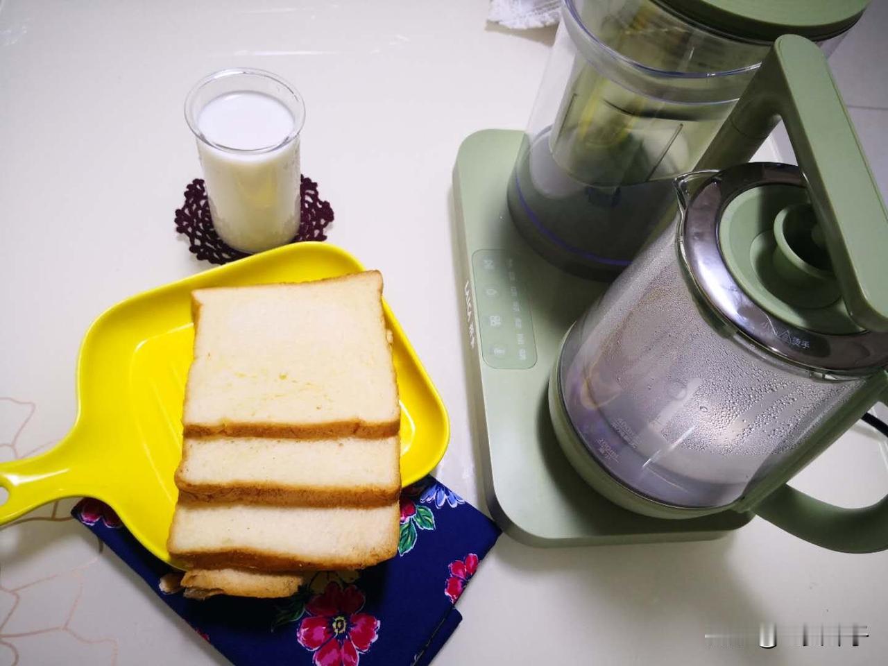 早餐您吃了吗？早餐您吃了吗？随着生活水平的提高，越老越多的人开始注重早餐，早餐要