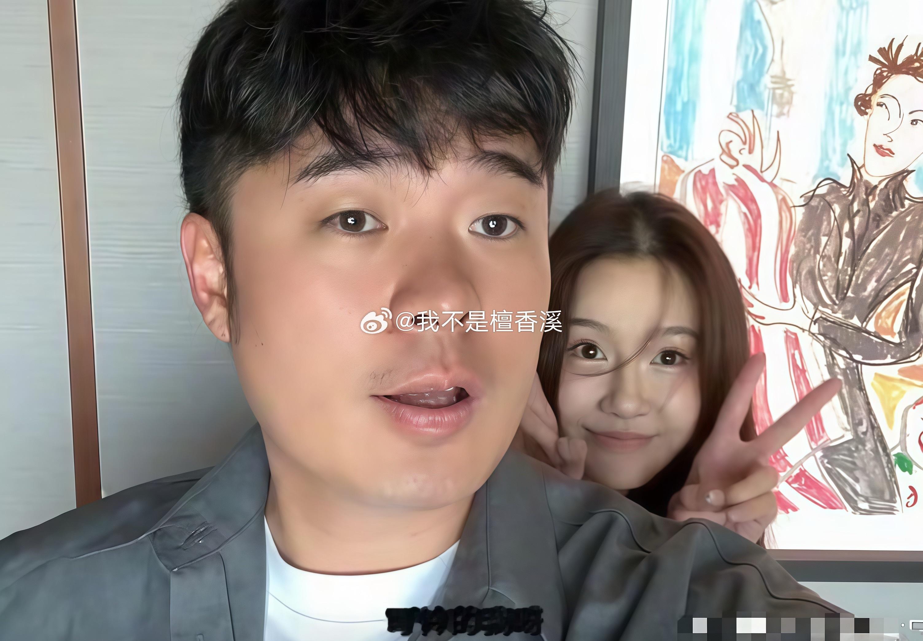 陈赫老婆终于不藏着了，在视频中露脸，长得还蛮可爱的 