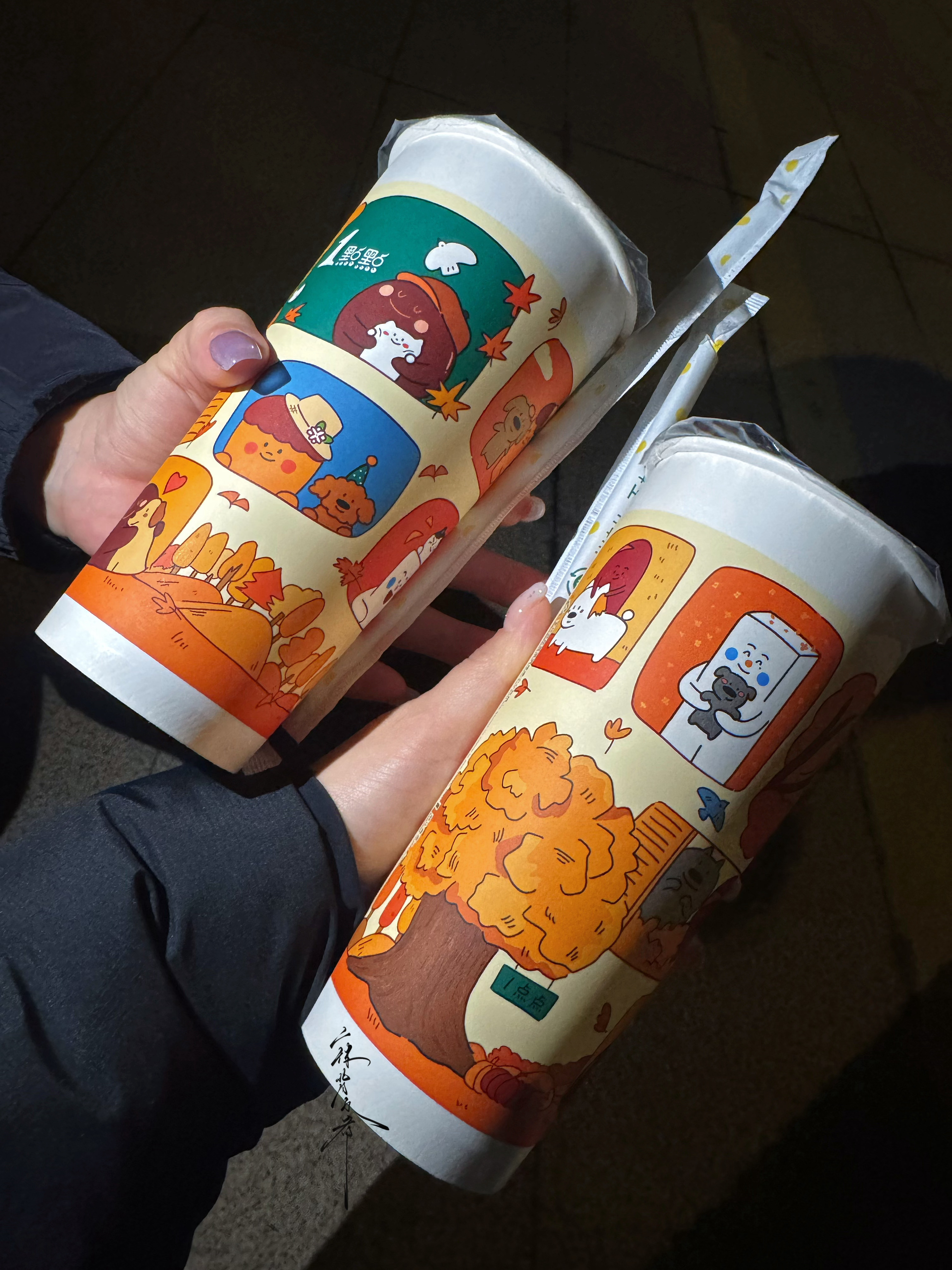 们戛丝摸着自己的良心想一想呢
