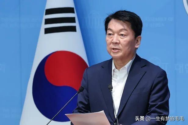 3月1日，韩国国民力量党议员安哲秀对总统李在明将其盆唐公寓以29亿韩元挂牌出售一