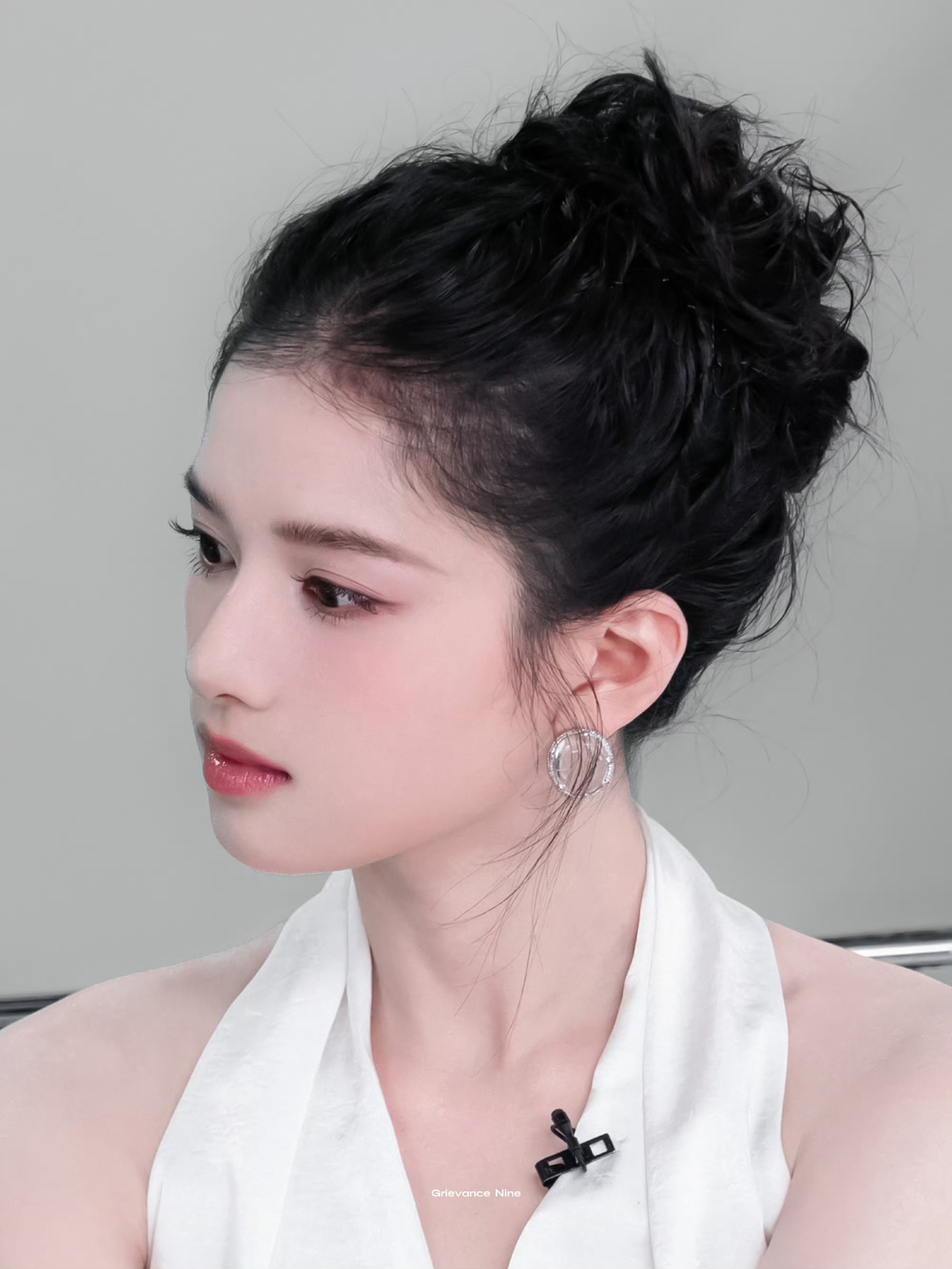 张婧仪[超话] 怎么会有如此完美的一颗头 ​​​
