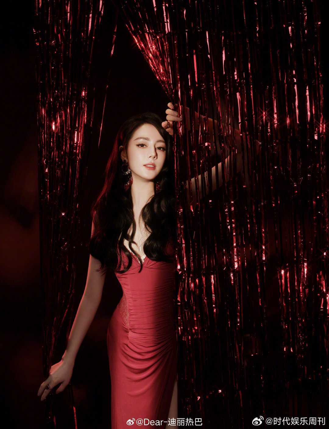 迪丽热巴迪拜转机被迫滞留 迪丽热巴缺席迪奥时装周，原因是人在迪拜转机被迫滞留了 