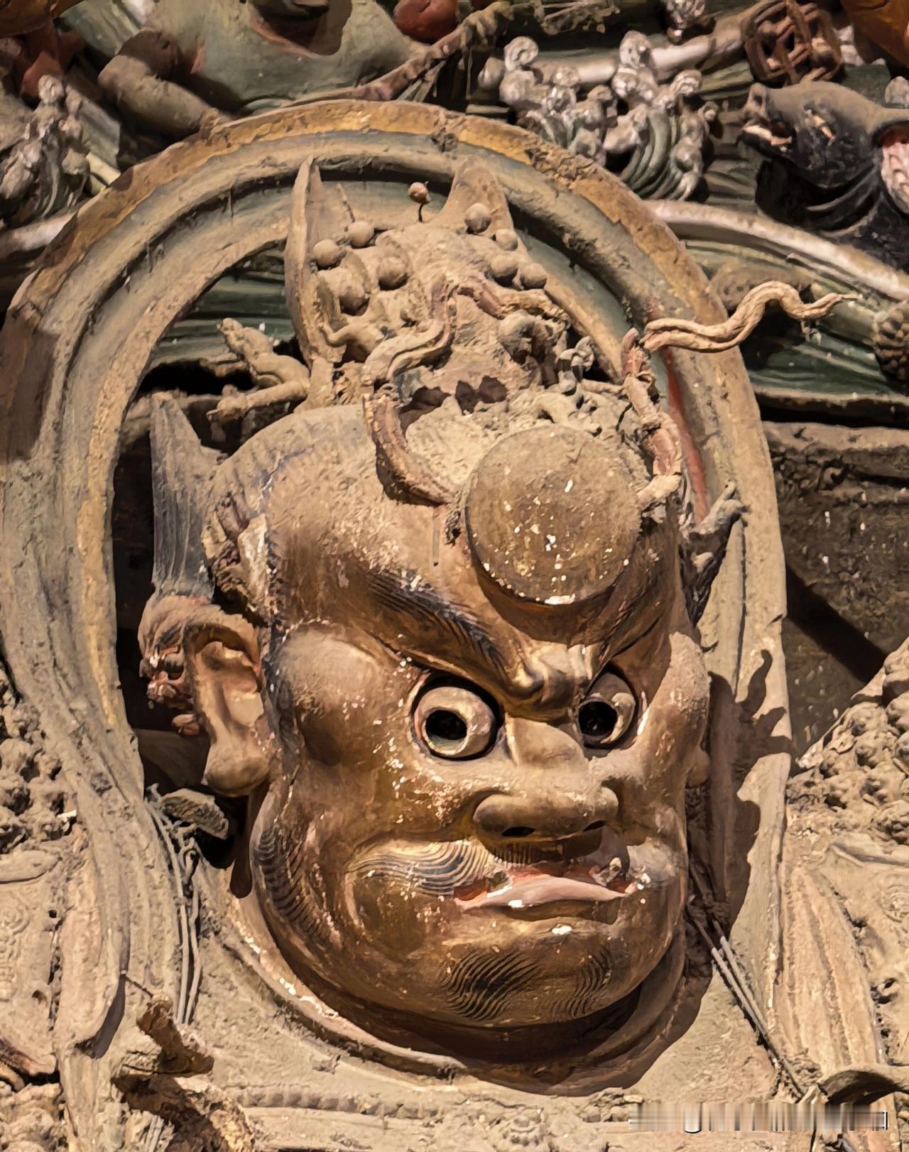 老一辈的体力真的是个谜，除了乘坐公共交通工具需要别人让座、排队时需要加塞儿，其他